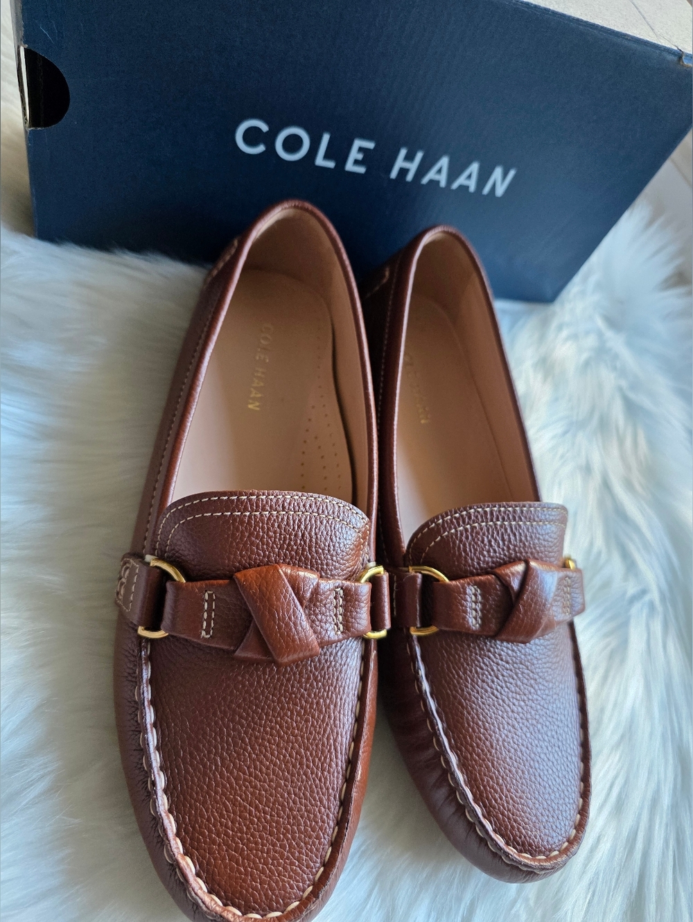 Cole Haan Emmie Knot Drivers Women's Flat Shoes Dark Cuoio Leather: 9 B - Medium